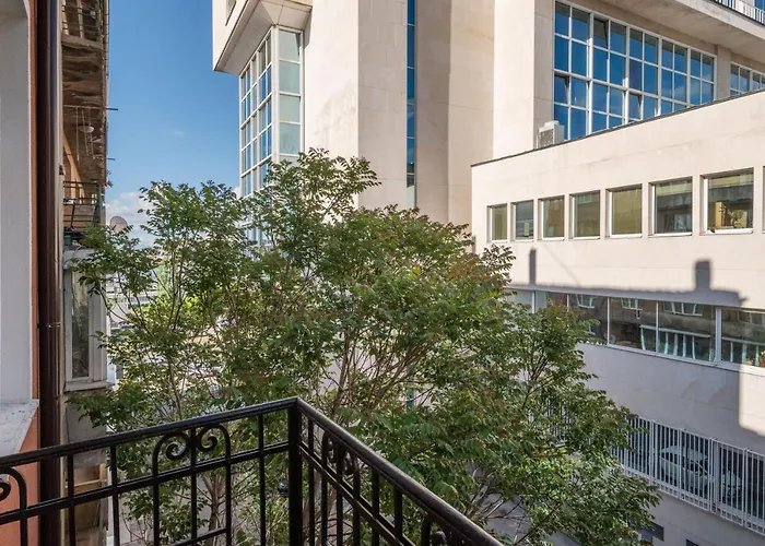 Semiramis' 2-bedroom Lux דירה