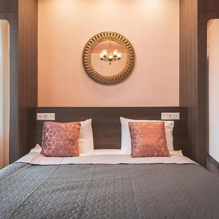 Apartment Semiramis' 2-bedroom Lux