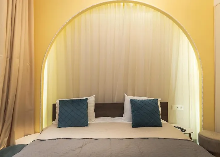 Semiramis' 2-bedroom Lux