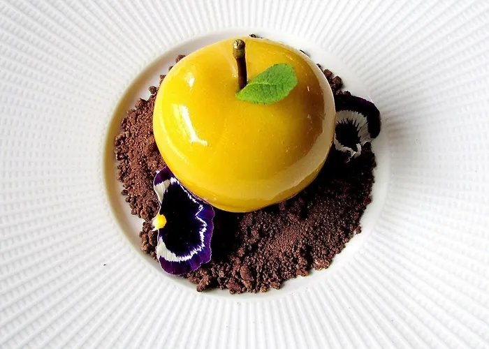 Semiramis' 2-bedroom Lux * 索菲亞